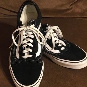 Men’s size 10 Vans
